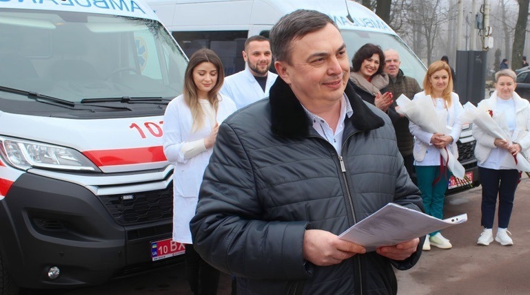 23 січня цього року ключі від нового реанімобіля отримав директор Городоцької міської лікарні Олександр Кушнір.