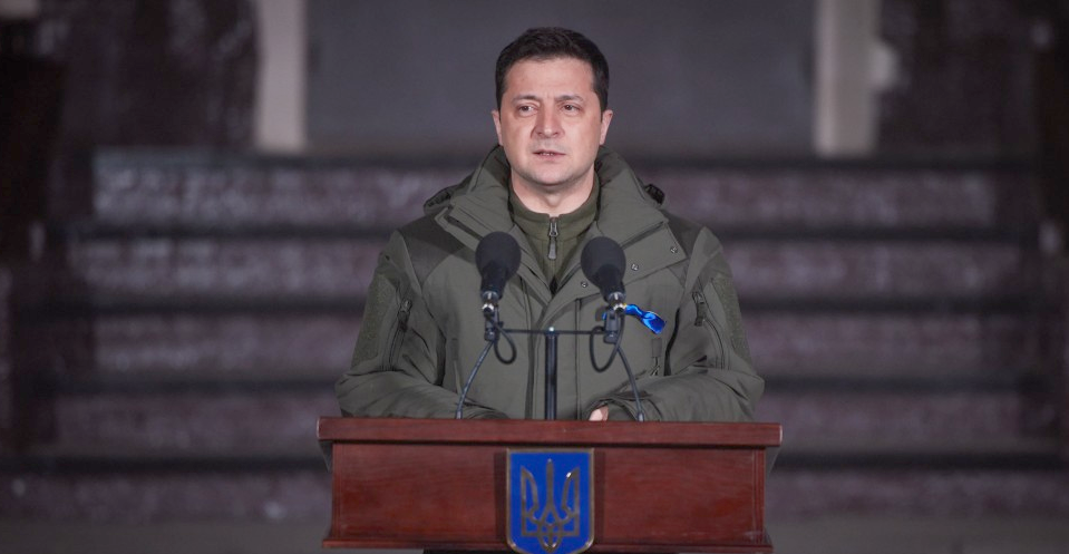 За словами Зеленського, сьогодні потреби у загальній мобілізації поки що немає, але необхідно оперативно доукомплектувати українську армію та інші військові формування.