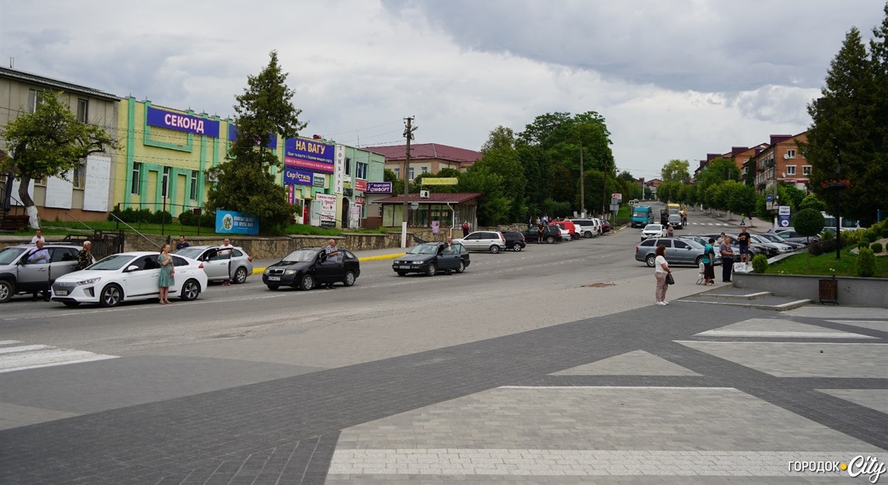 Хвилина мовчання у Городку. 