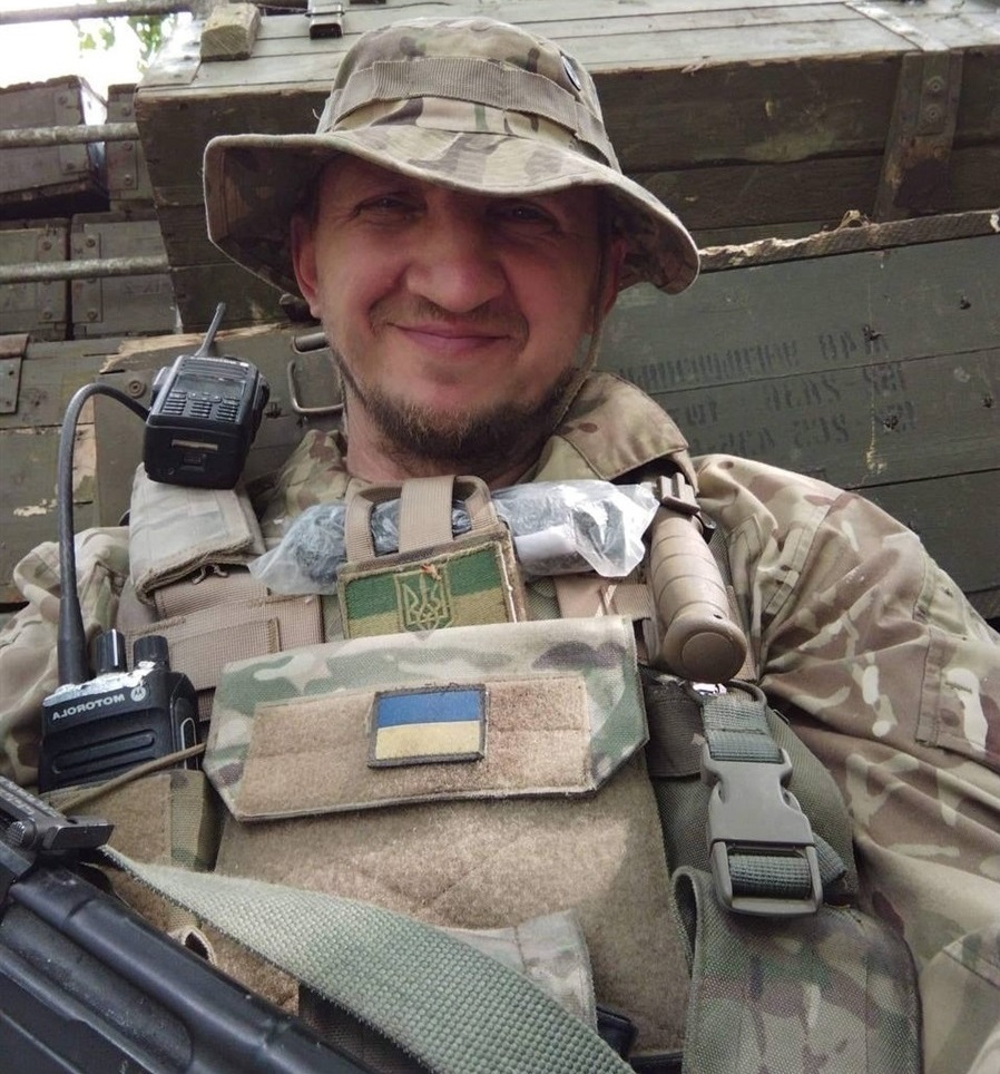 «Тихий» — командир роти, який ціною свого життя допоміг підрозділу «Прометея» зупинити прорив ворога.
