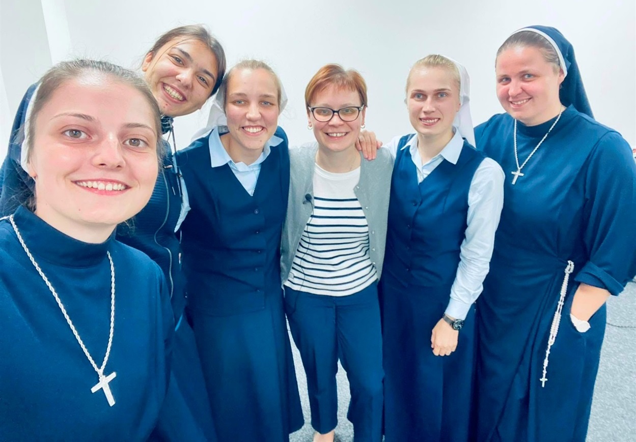 Ірина Сашко із подругами 