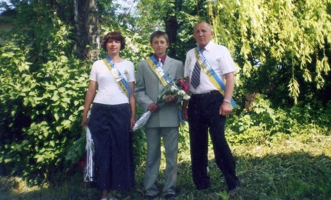 Володимир у день закінчення школи.