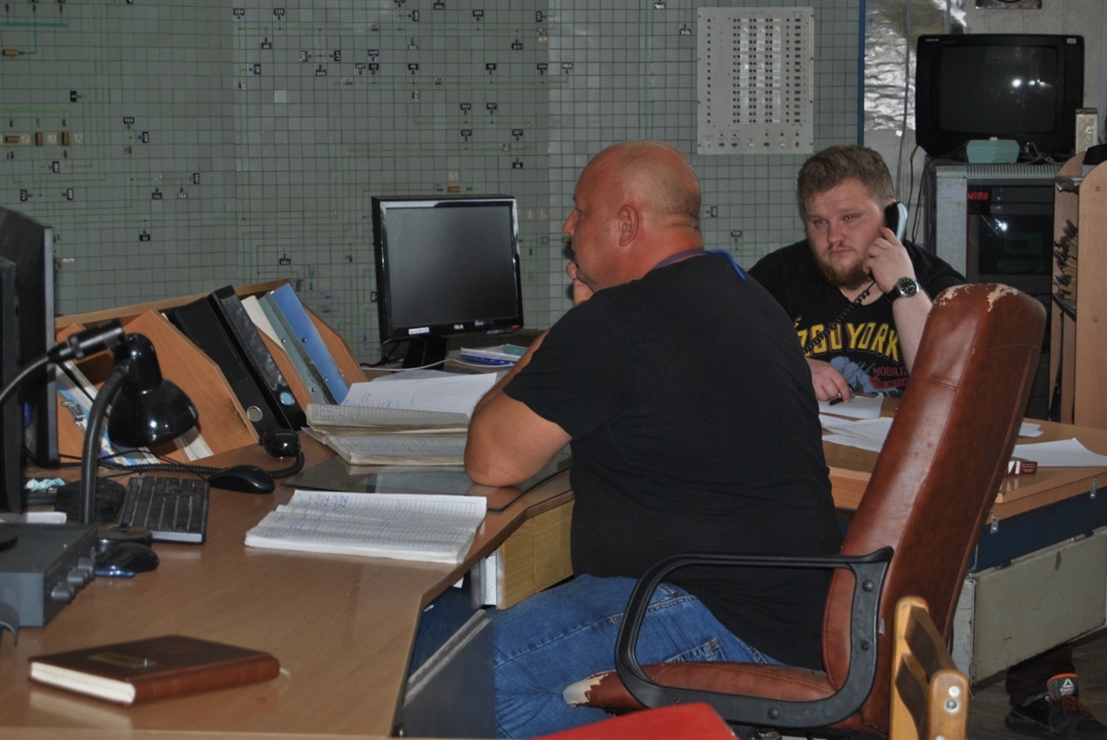 У диспетчерській Городоцького РЕМ ПАТ «Хмельницькобленерго» не встигають відповідати на телефонні дзвінки.