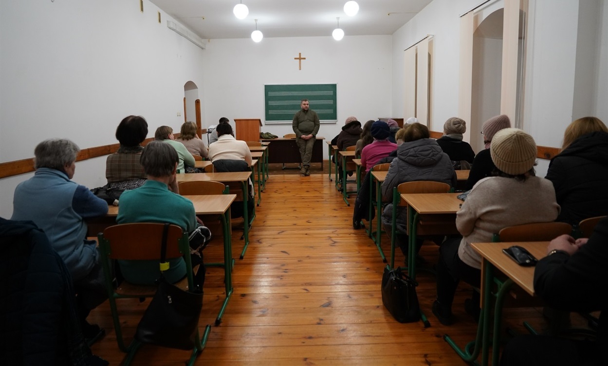На зустріч прийшло близько 20 осіб