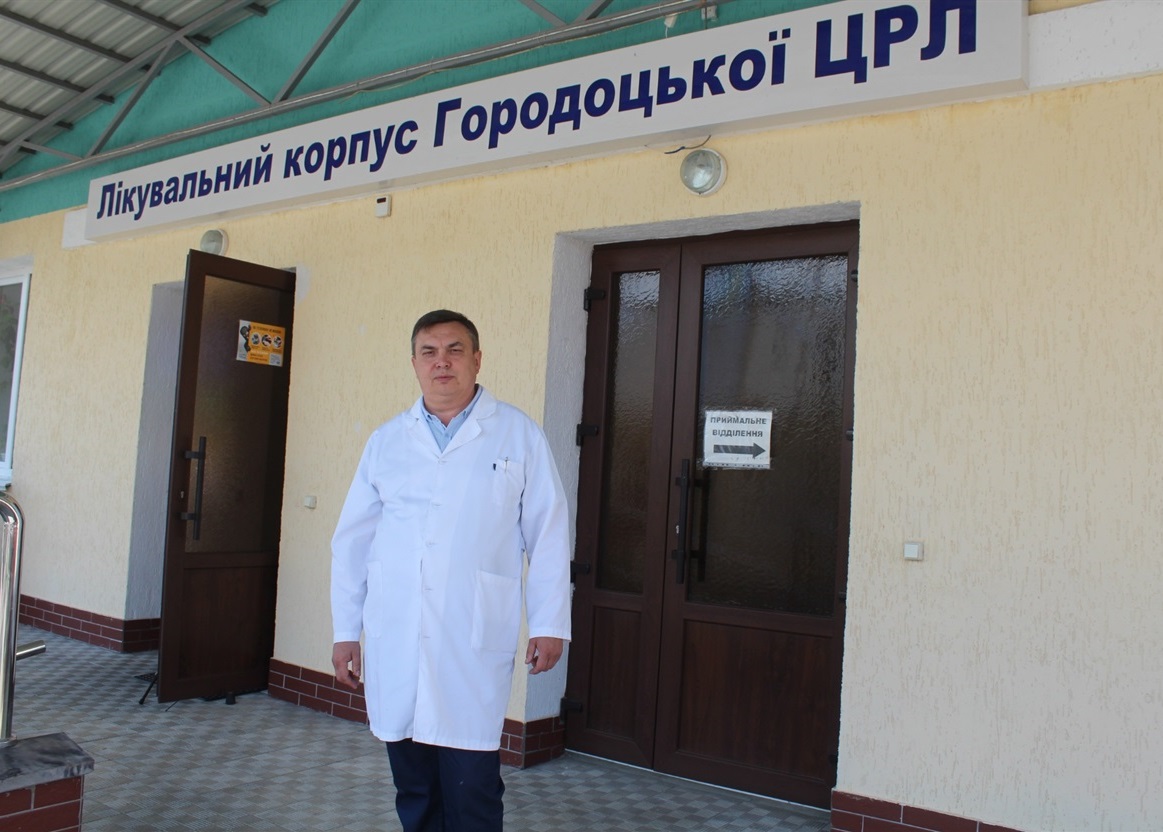 Директором лікарні Олександра Кушніра, завідувача хуріргічного відділення Городоцької лікарні, призначено 5 квітня. 