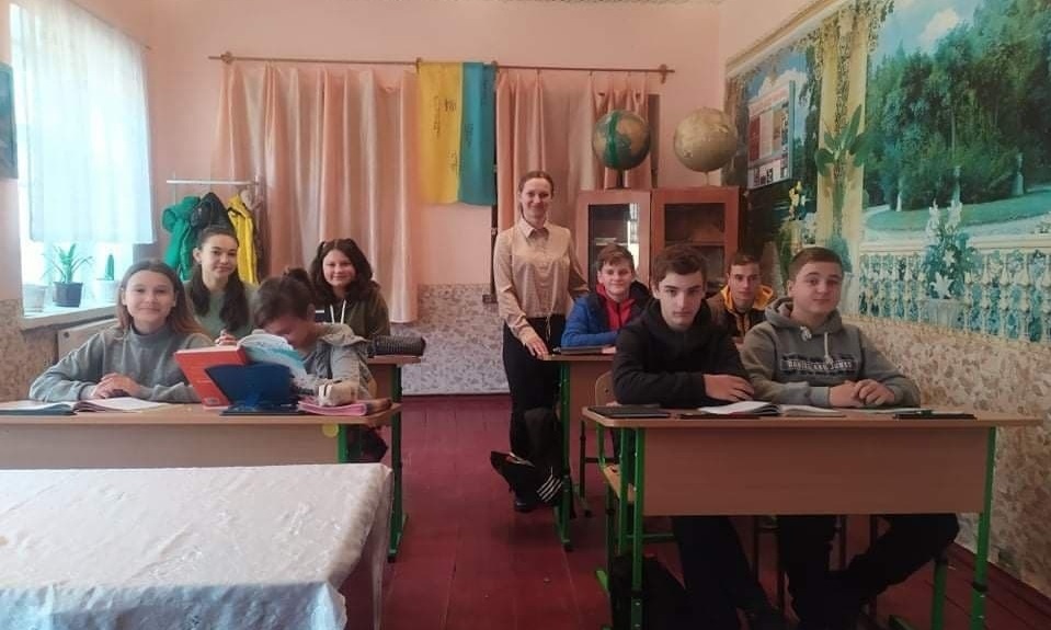 Тетяна навчає учнів 5-9 класів. 