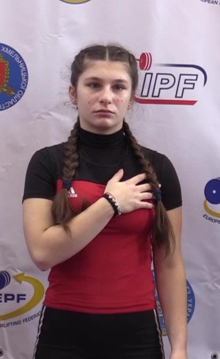 Городоччанка Валерія під час виконання Гімну України