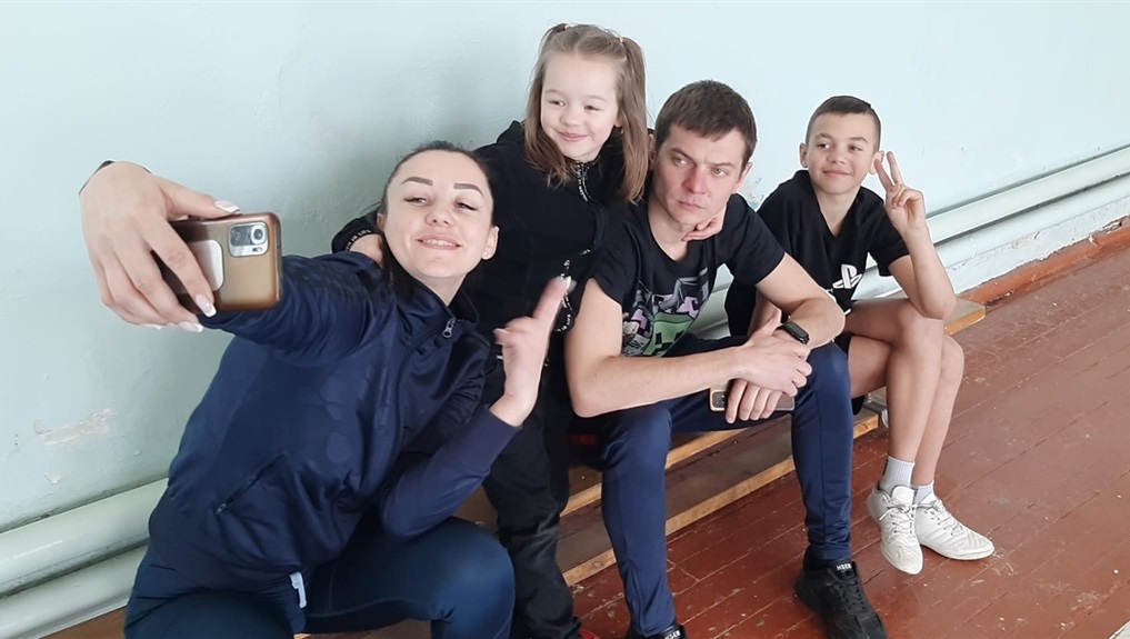 Сім'я Хоптових багаторазові учаснику спортивного конкурсу «Тато, мама, я — спортивна сім’я».