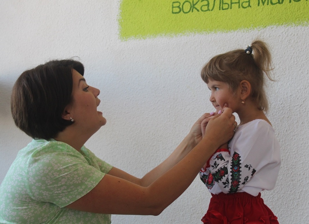 Артикуляційні вправи на заняттях у вокальній студії із педагогом Інною