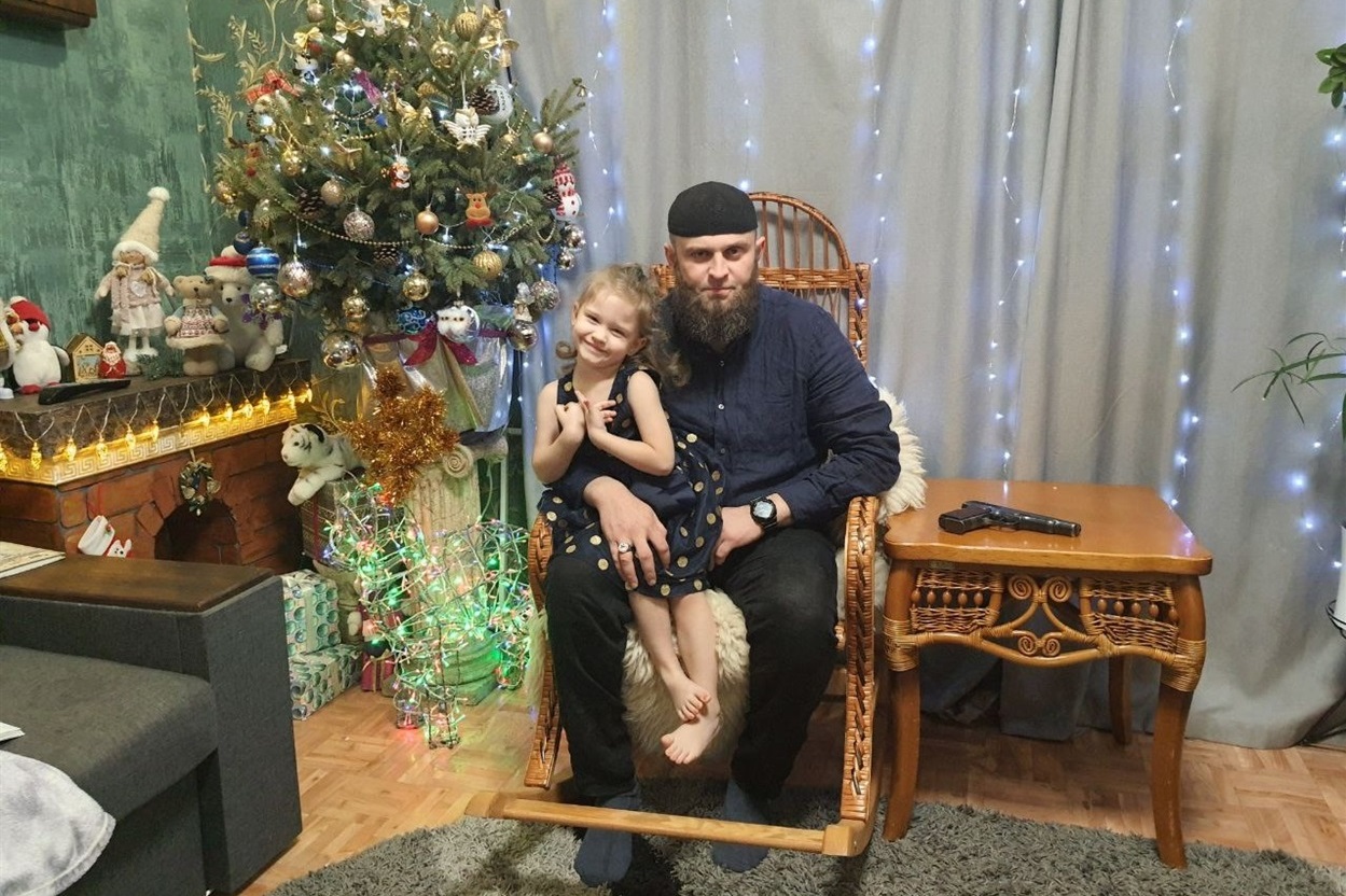 Святослав із донечкою.