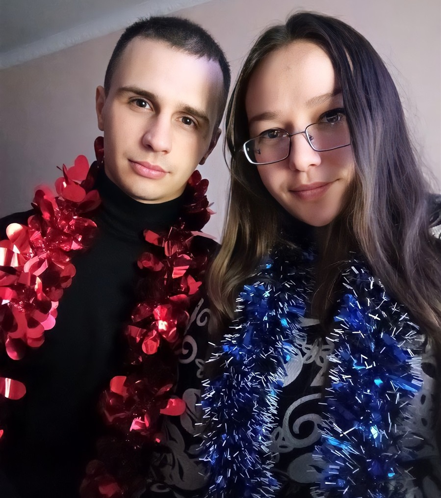 Олександр зі своєю коханою Анастасією. 