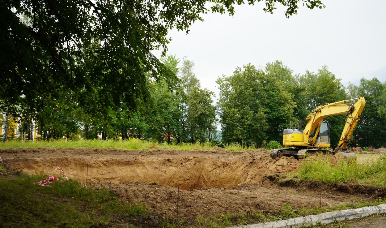 Укриття та гуртожиток планують будувати на території шкільного саду