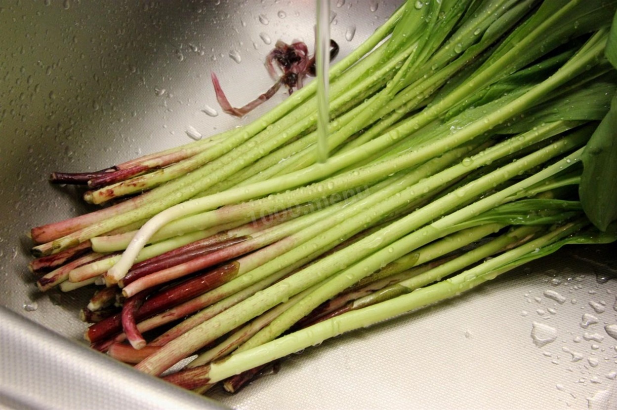 Маринована черемша