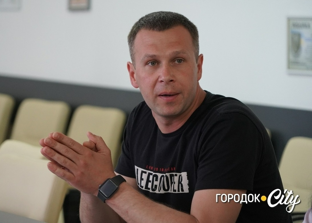 Дмитро Варшавський