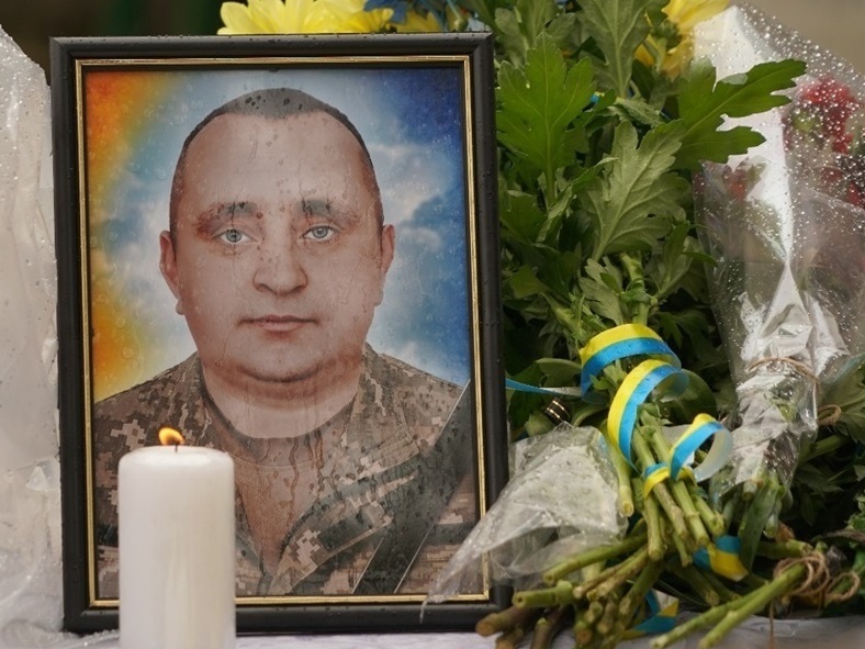 Пам'ятне фото Героя