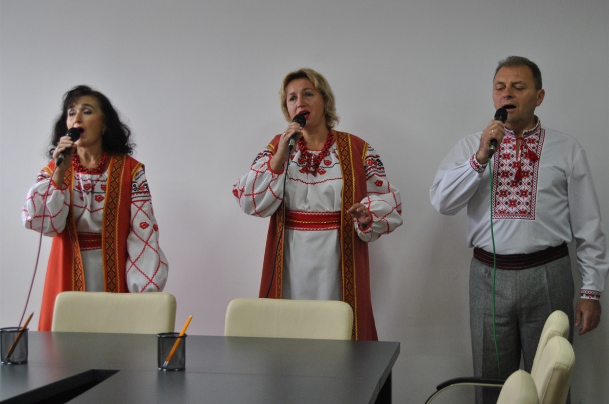 Святковий концерт для учасників АТО підготували працівники міського будинку культури.