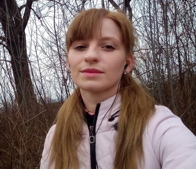 Леся, сестра загиблого Віталія Чернеця.