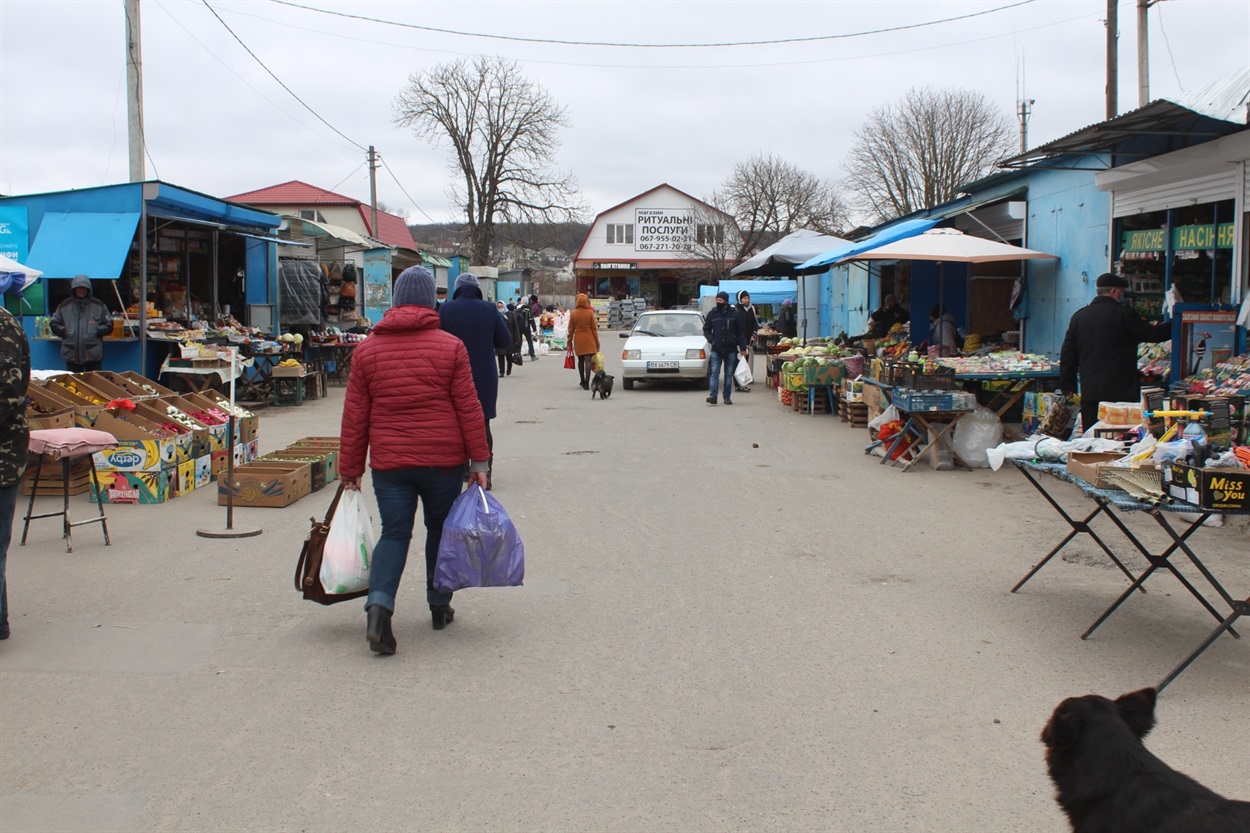 Із 7 квітня працюватимуть лише продовольчі ринки
