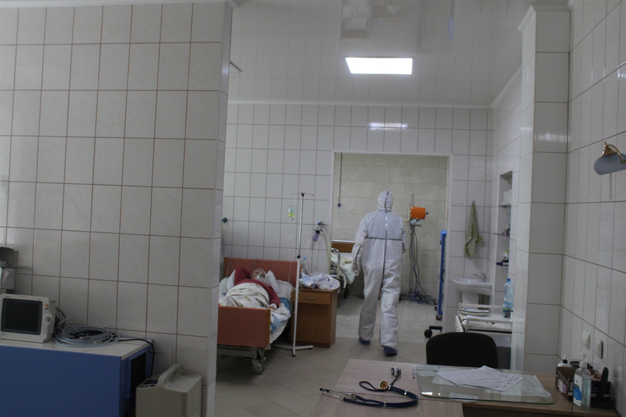 За декілька годин хворий із середньої важкості перебігу хвороби може стати важким і потрапити до реанімаційного відділення
