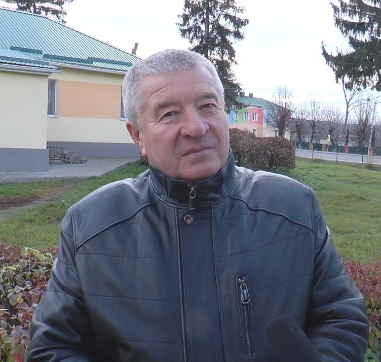 Федір Кравчук, директор музичної школи у Сатанові.