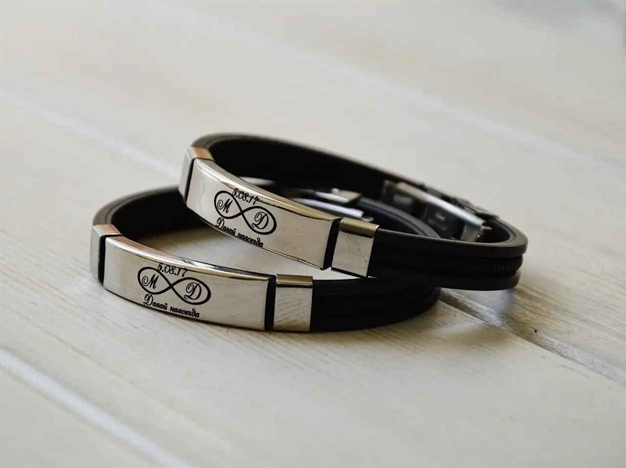 Парні браслети