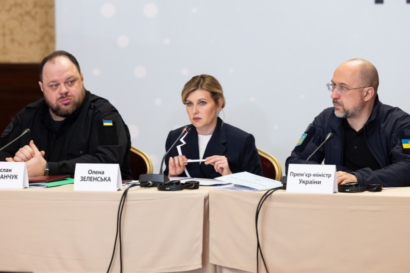 Голова Верховної Ради Руслан Стефанчук, перша леді України Олена Зеленська, Прем’єр-міністр Денис Шмигаль.