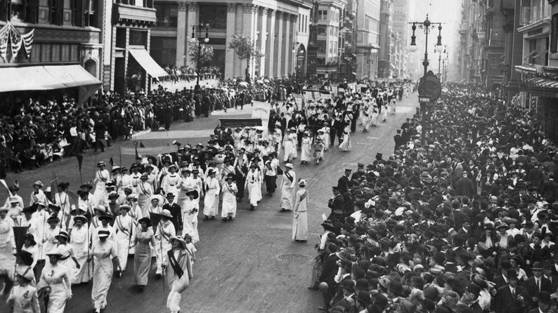 Демонстрація суфражисток у США. Нью-Йорк, 1913 рік