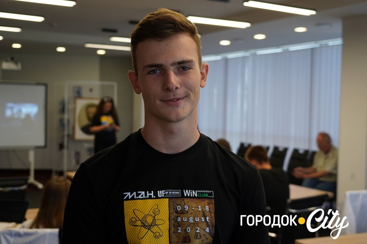 Владислав Козак