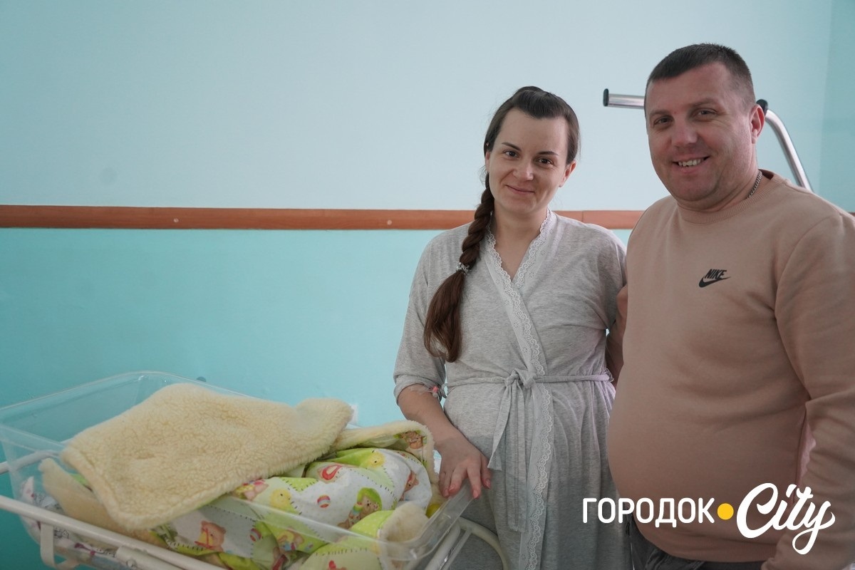 Тетяна і Микола Грушко з донькою.