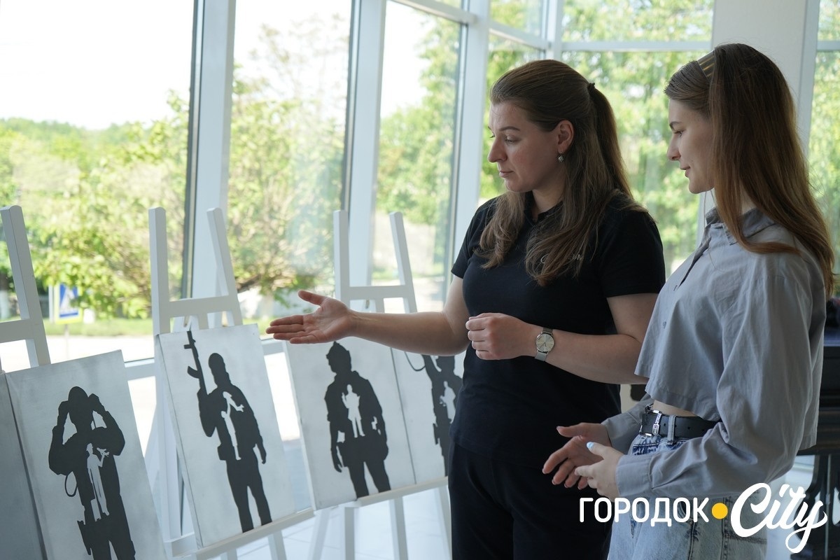 Зліва-напрво: Наталія Гоцуляк, Наталія Боднарчук.