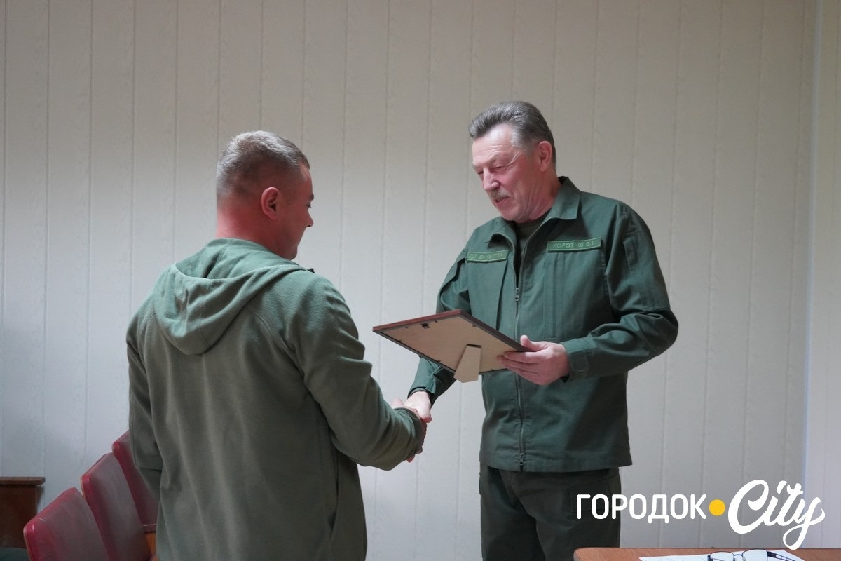 Колектив, закоханий у свою справу. Працівників «Горлісу» привітали з професійним святом