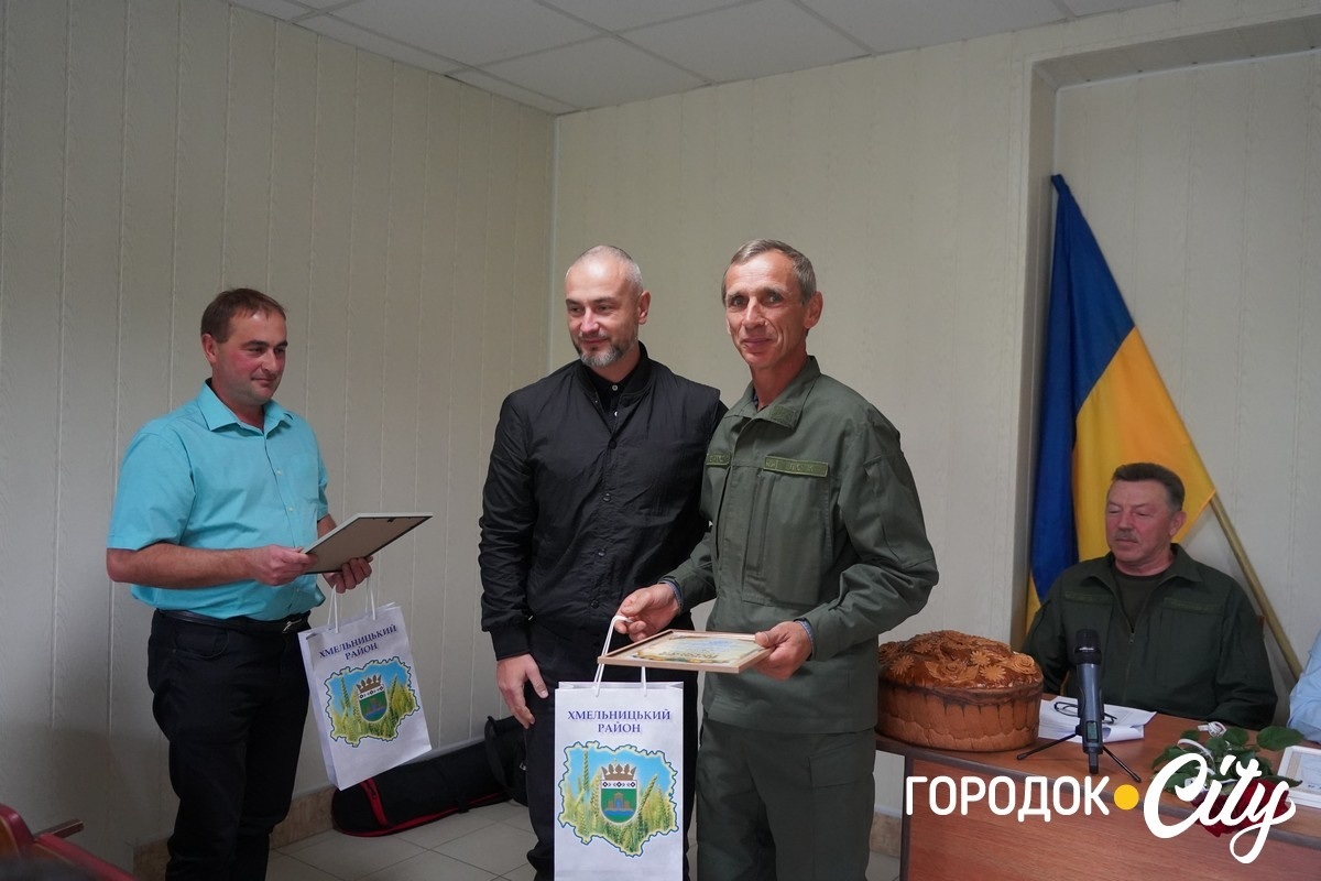 Колектив, закоханий у свою справу. Працівників «Горлісу» привітали з професійним святом