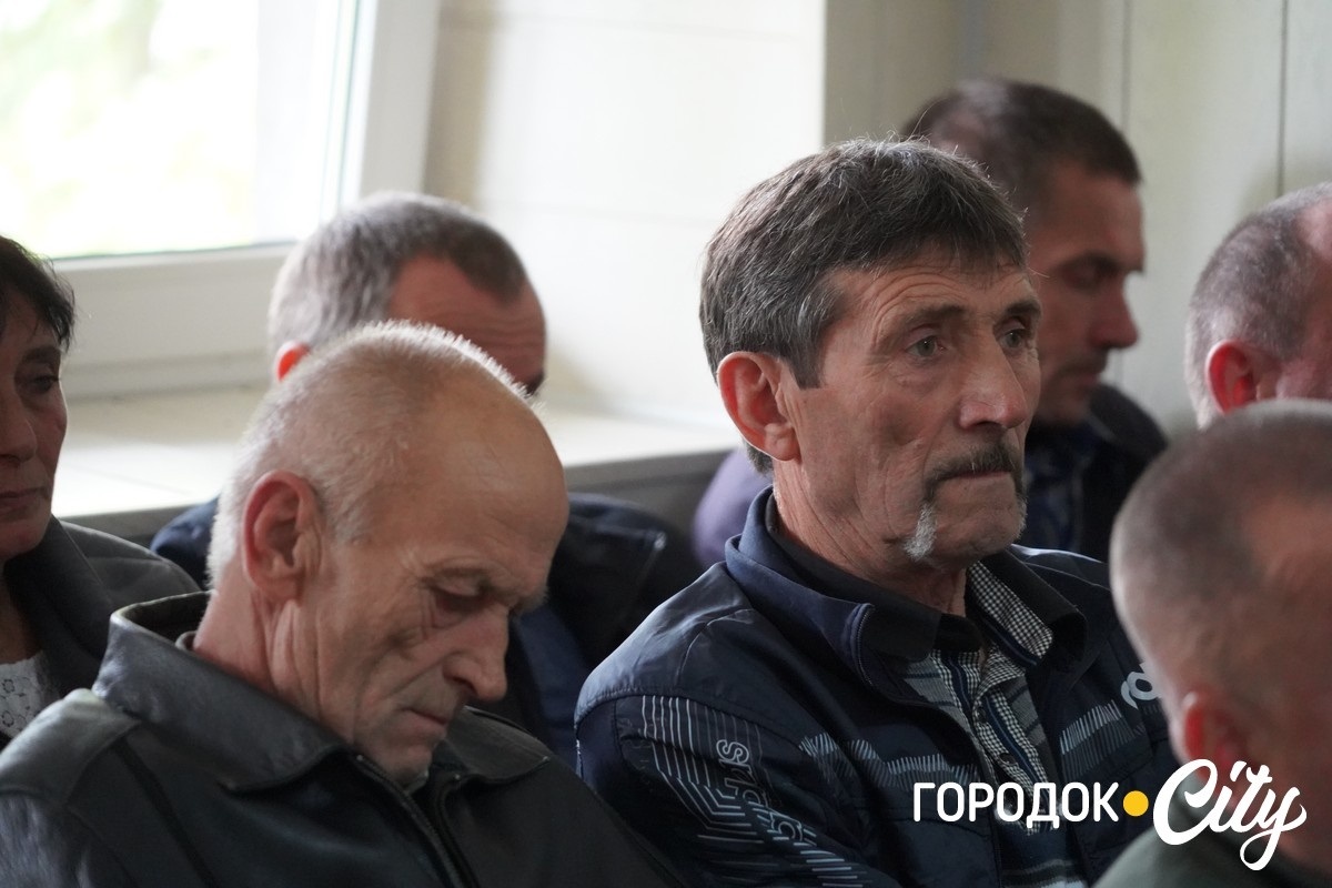 Колектив, закоханий у свою справу. Працівників «Горлісу» привітали з професійним святом