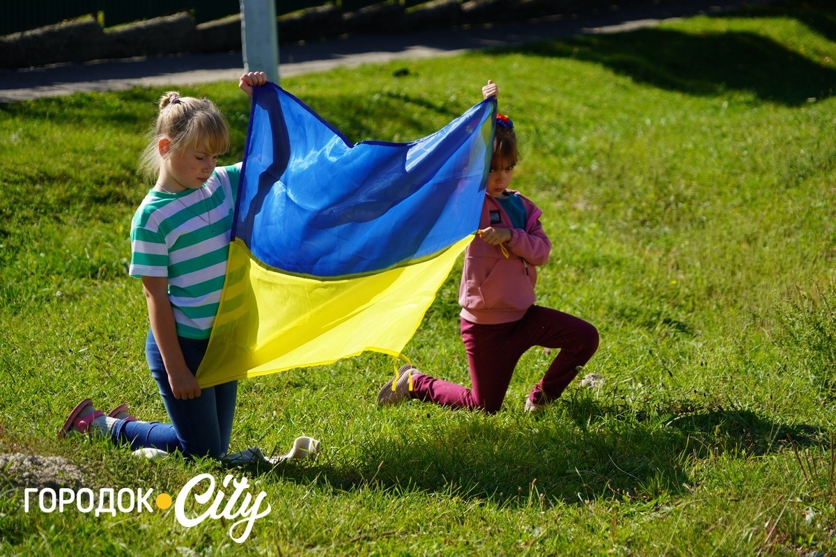 Загинув, захищаючи Батьківщину. У Великій Яромирці попрощалися із Героєм Сергієм Пігуновим