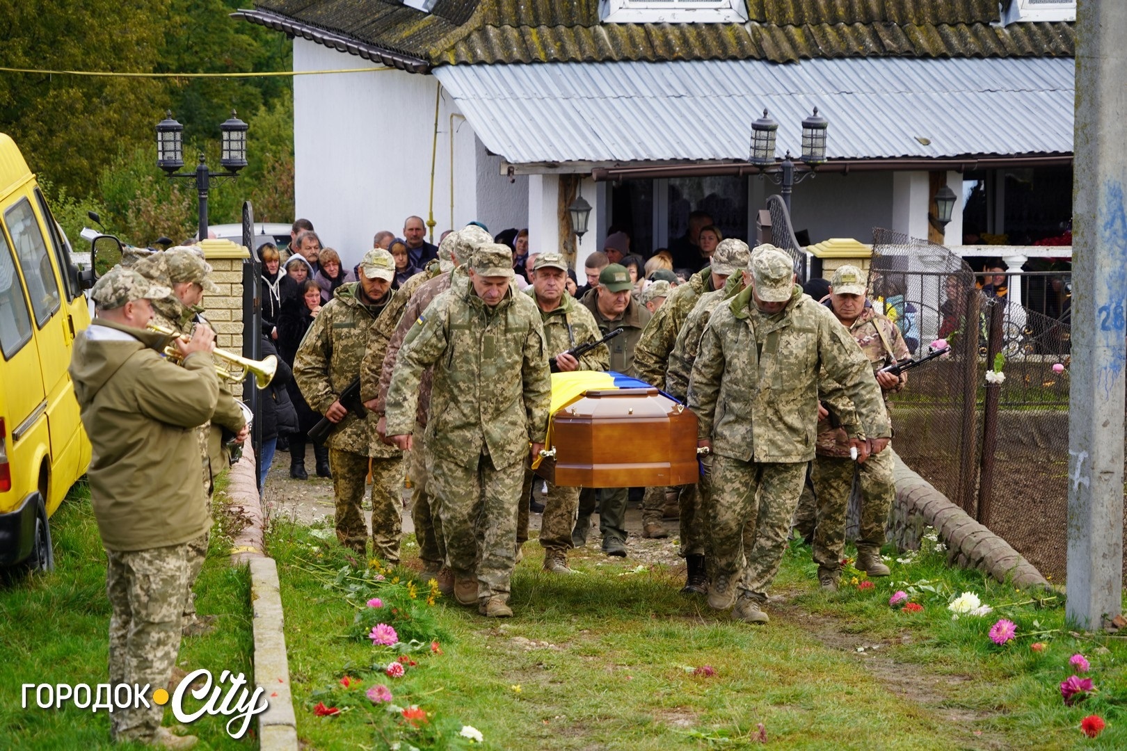 На Городоччині попрощалися із «Батею» — Героєм Богданом Моцним