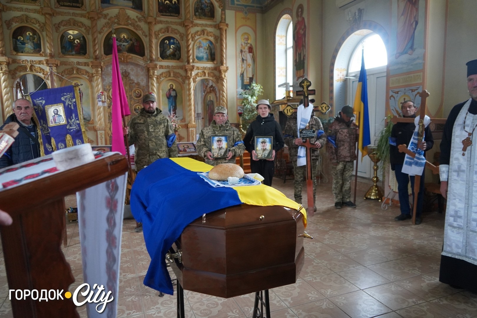 На Городоччині попрощалися із «Батею» — Героєм Богданом Моцним