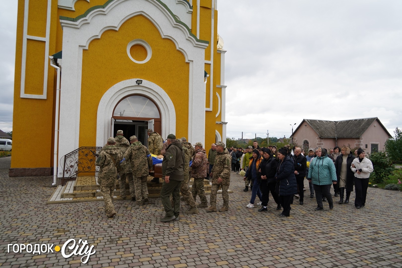 На Городоччині попрощалися із «Батею» — Героєм Богданом Моцним