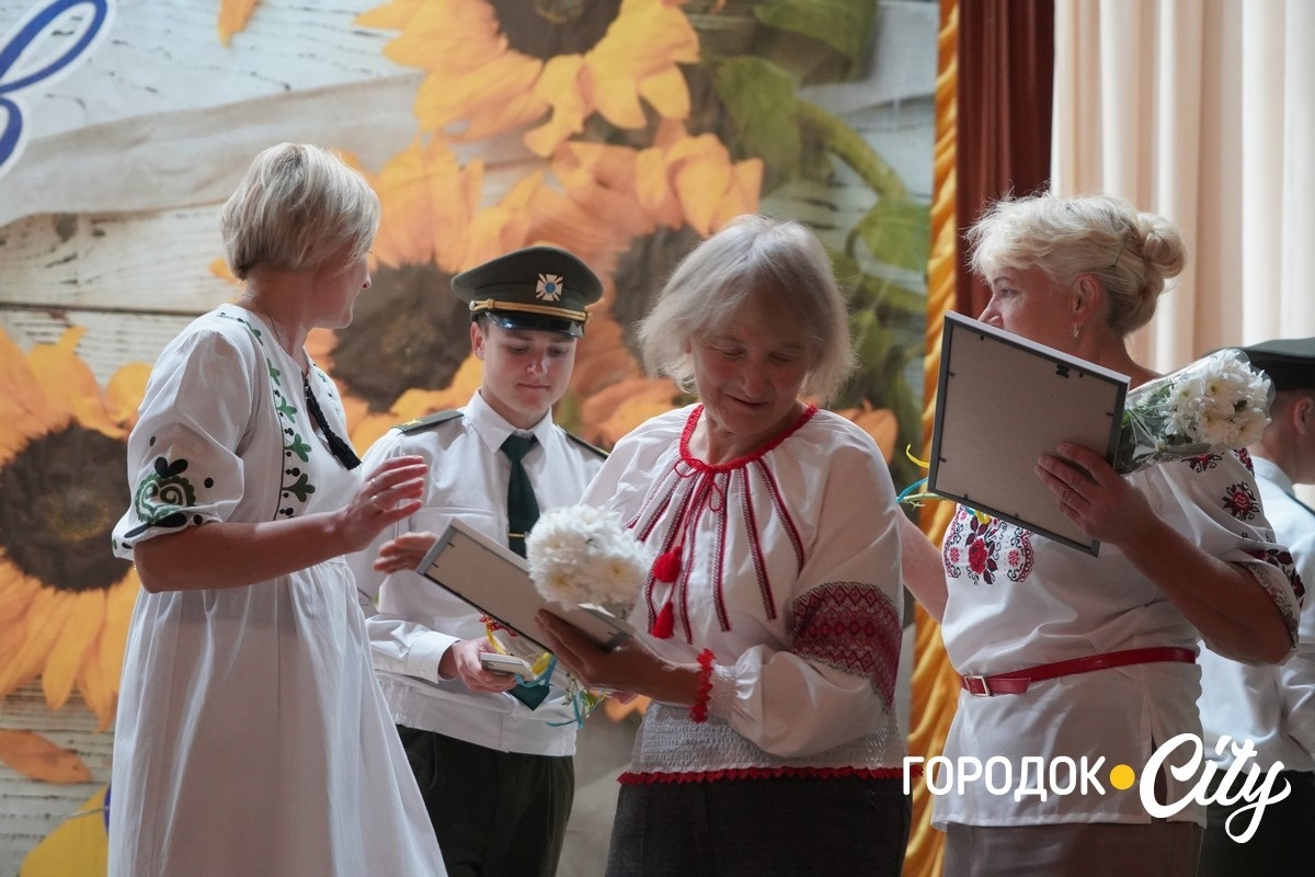 «Освітянський Собор 2025». У Городку привітали педагогів із Днем вчителя