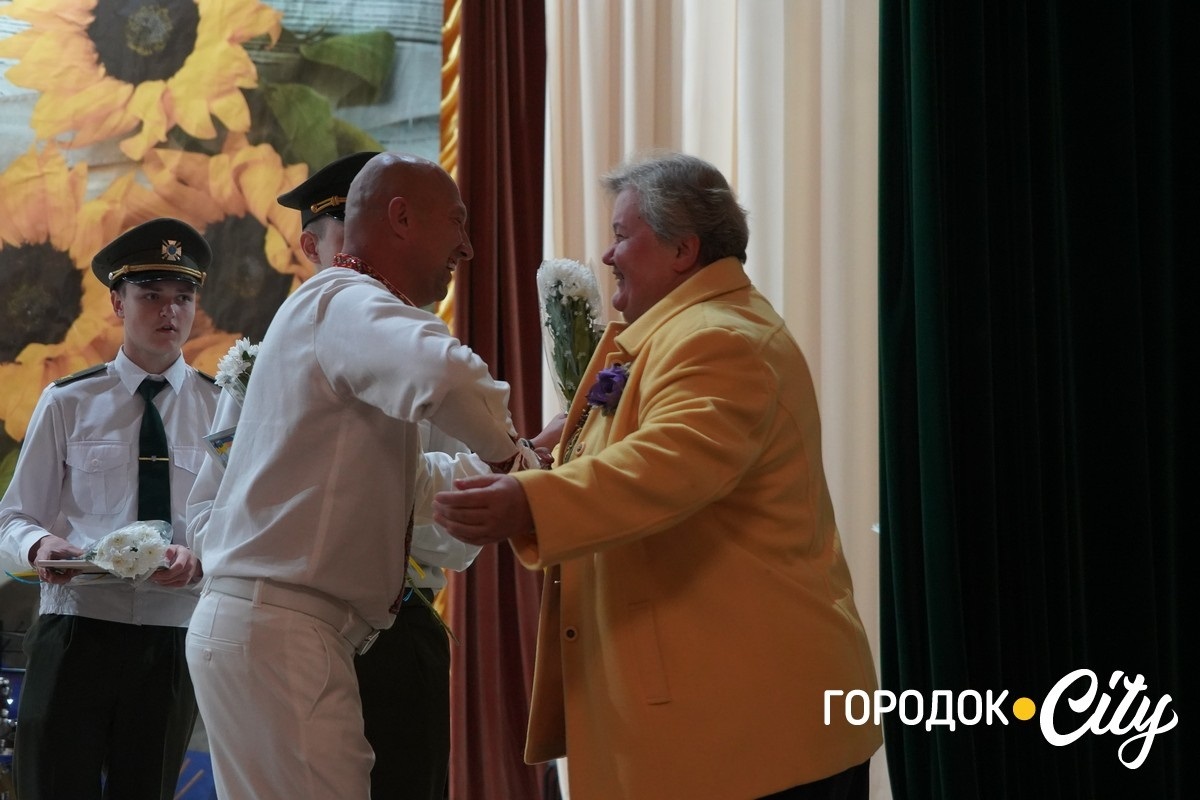 «Освітянський Собор 2025». У Городку привітали педагогів із Днем вчителя