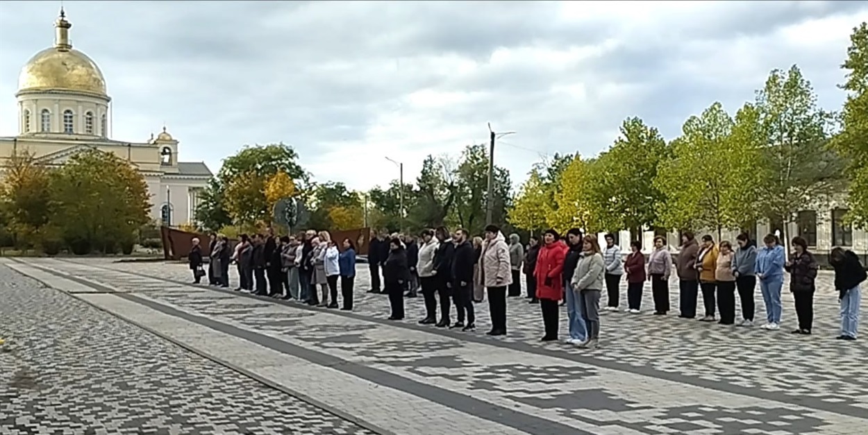 Хвилина мовчання у м. Болград, центральна площа