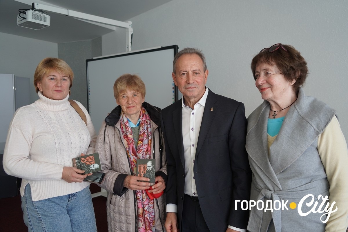 «Світоглядна єдність — це теж фронт». У «G-Museum» Микола Томенко зустрівся з городоччанами