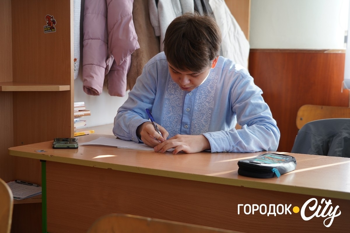 Слова, що об’єднали Україну. Як у Городку писали радіодиктант національної єдності