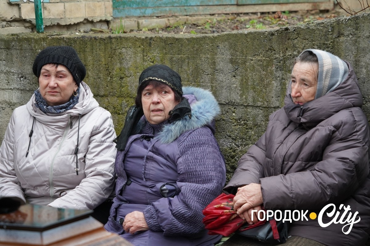 Рік вважався зниклим безвісти. У Городку попрощалися із загиблим Героєм Олександром Дідуром