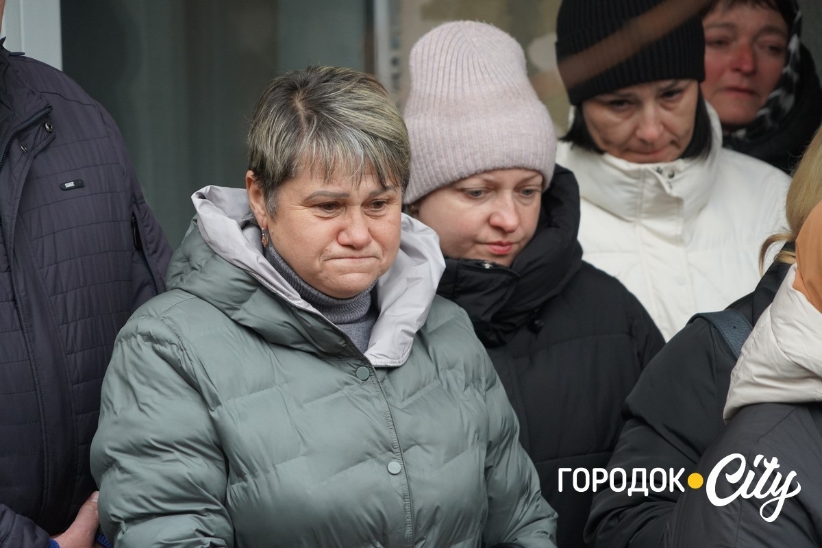 Рік вважався зниклим безвісти. У Городку попрощалися із загиблим Героєм Олександром Дідуром