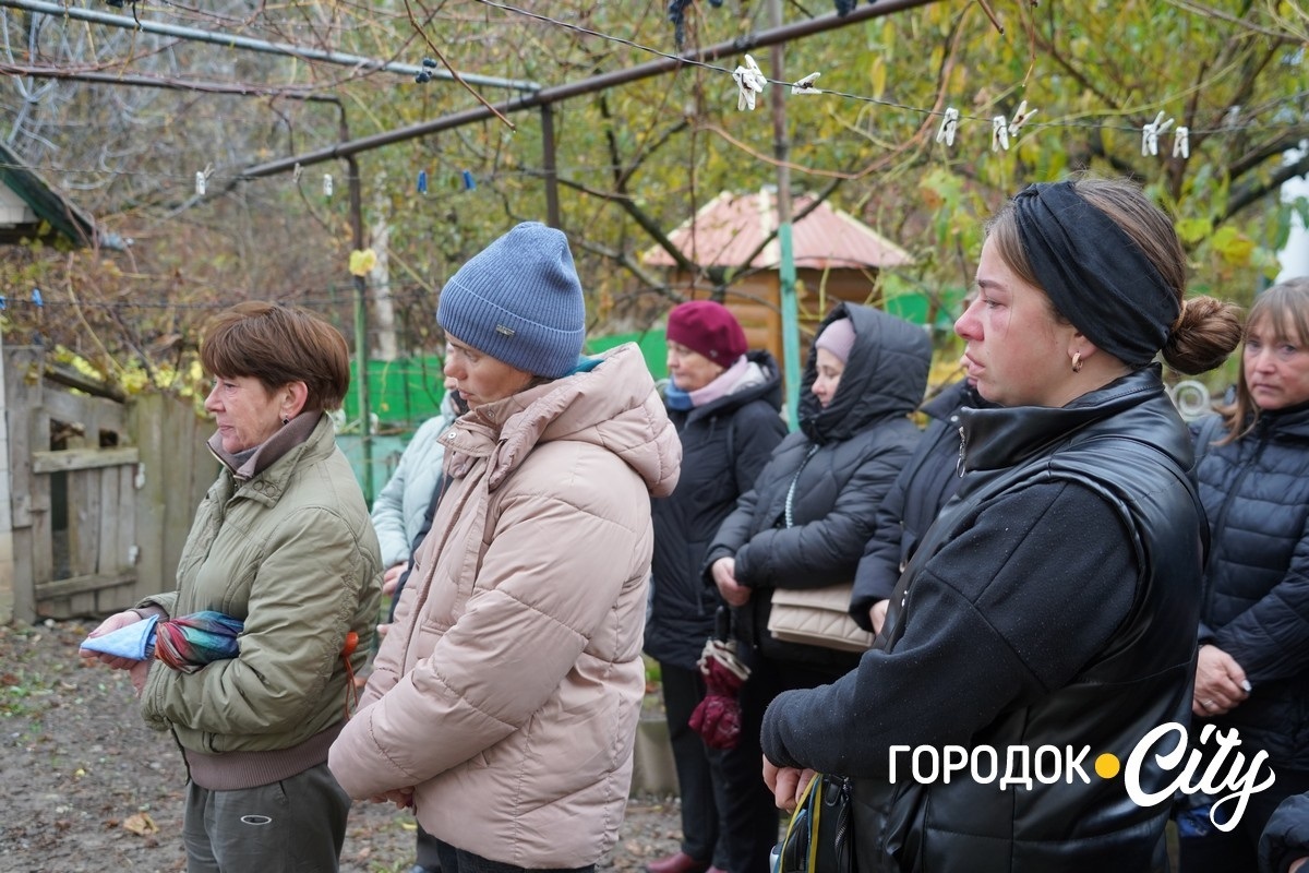 Рік вважався зниклим безвісти. У Городку попрощалися із загиблим Героєм Олександром Дідуром
