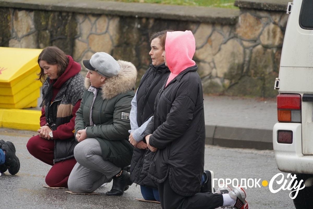Рік вважався зниклим безвісти. У Городку попрощалися із загиблим Героєм Олександром Дідуром