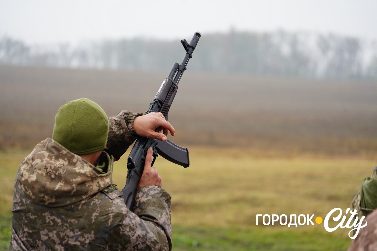 Рік вважався зниклим безвісти. У Городку попрощалися із загиблим Героєм Олександром Дідуром