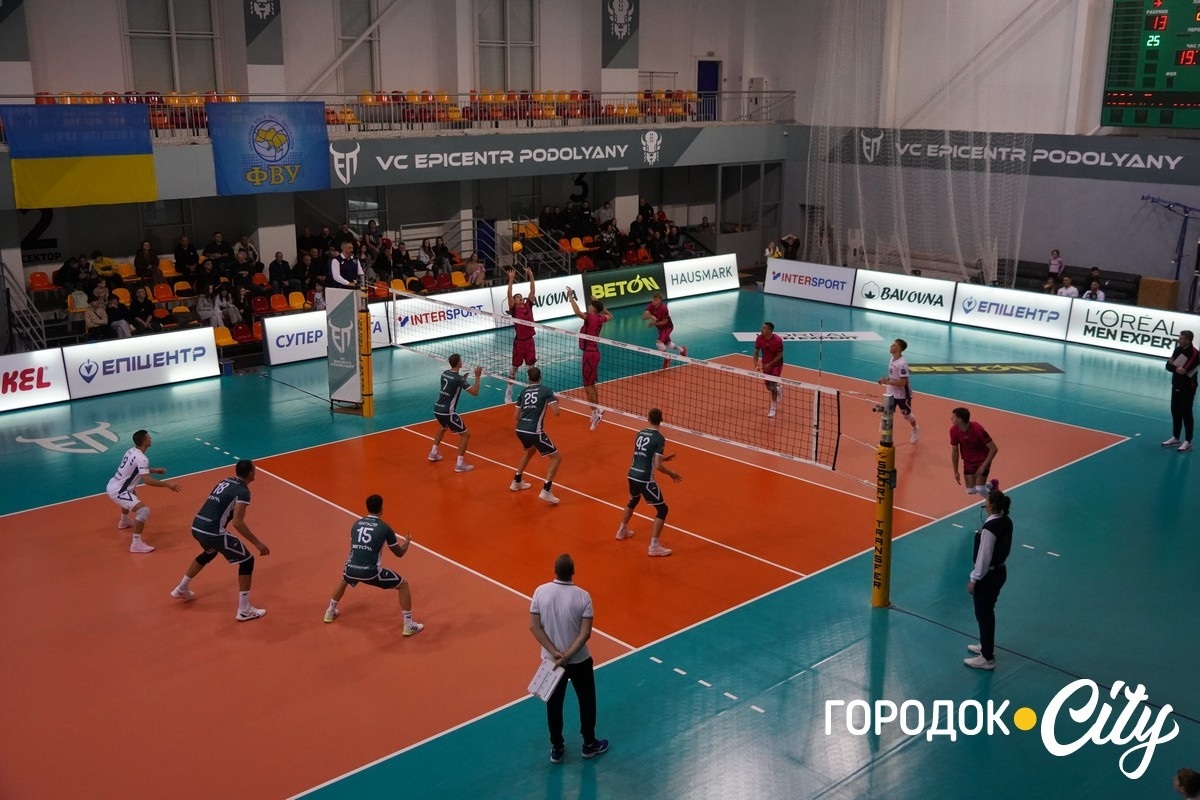 Дербі з волейболу. У Городку «Епіцентр-Подоляни» й «Збірна України U-20» з’ясовували, хто сильніший