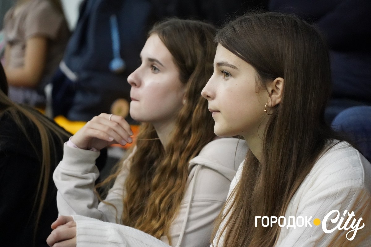 Дербі з волейболу. У Городку «Епіцентр-Подоляни» й «Збірна України U-20» з’ясовували, хто сильніший