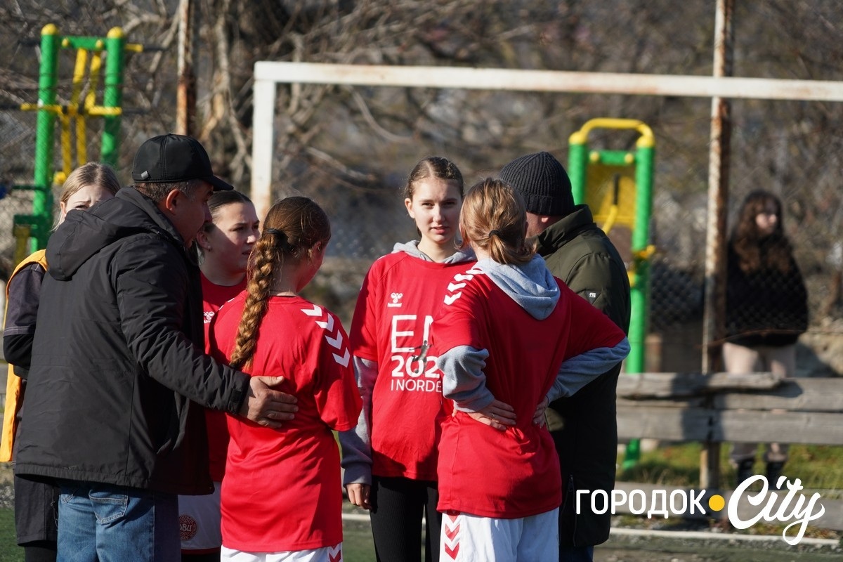У Городку стартував другий етап шкільної ліги «Пліч-о-пліч»